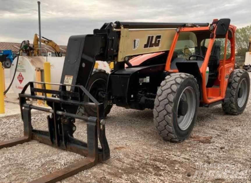 JLG 943 Kurottajat