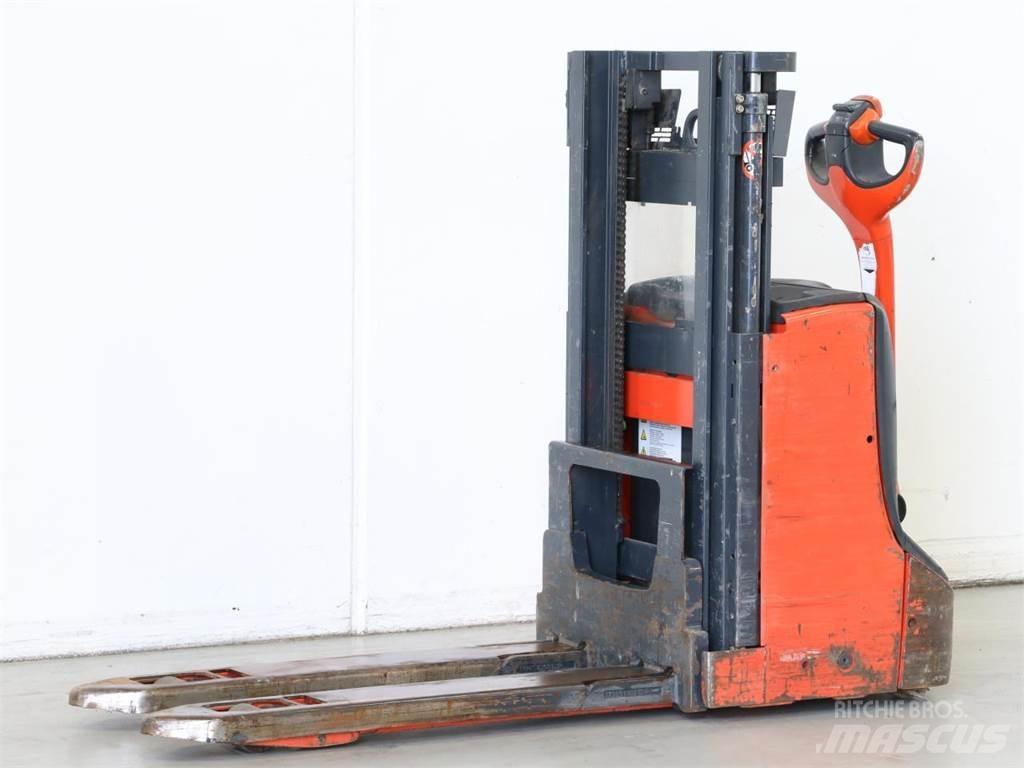 Linde D08/1160-00 Käyden ajettavat pinoamistrukit