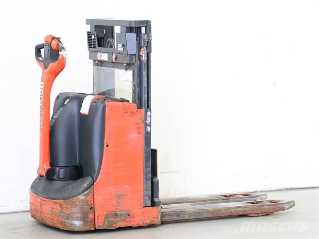 Linde D08/1160-00 Käyden ajettavat pinoamistrukit
