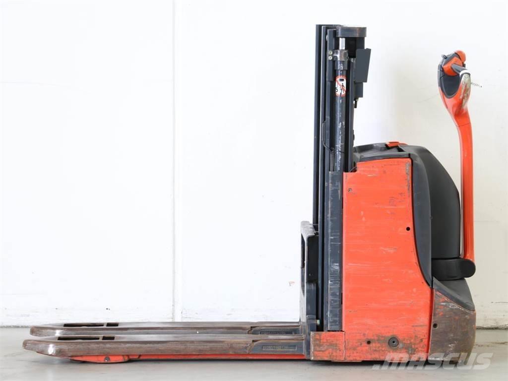 Linde D08/1160-00 Käyden ajettavat pinoamistrukit