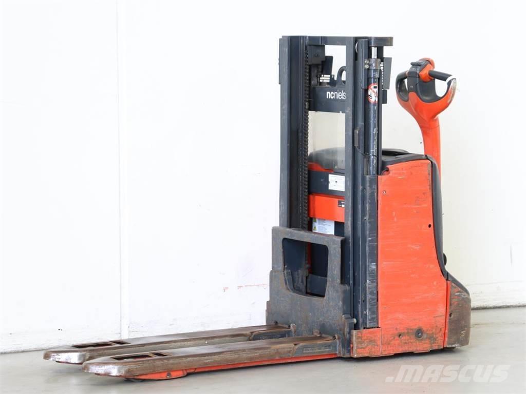 Linde D08/1160-00 Käyden ajettavat pinoamistrukit
