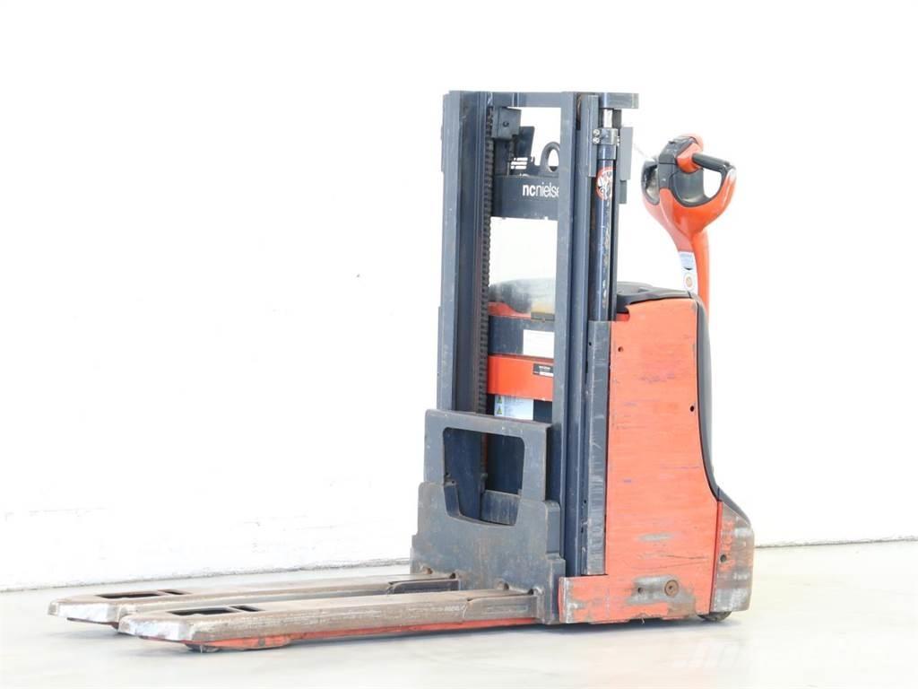 Linde D08/1160-00 Käyden ajettavat pinoamistrukit