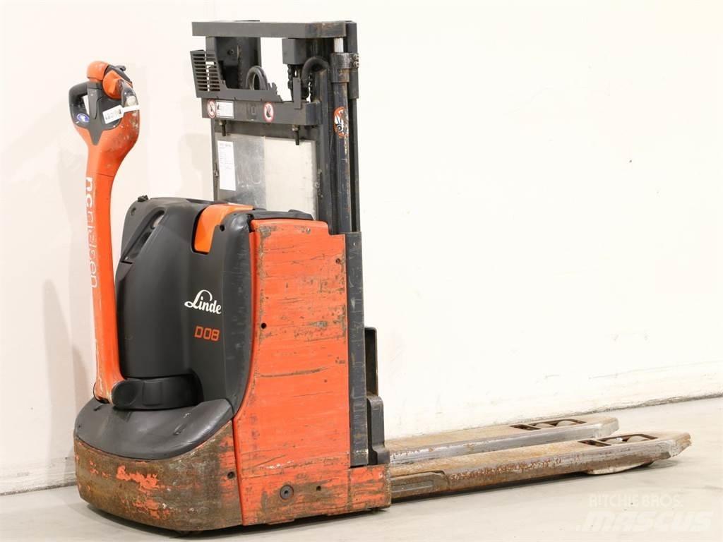 Linde D08/1160-00 Käyden ajettavat pinoamistrukit