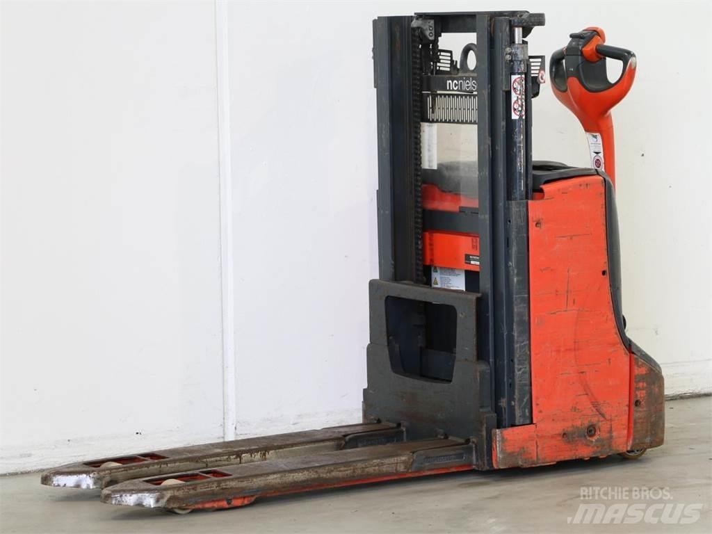 Linde D08/1160-00 Käyden ajettavat pinoamistrukit