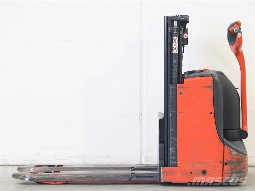 Linde D08/1160-00 Käyden ajettavat pinoamistrukit