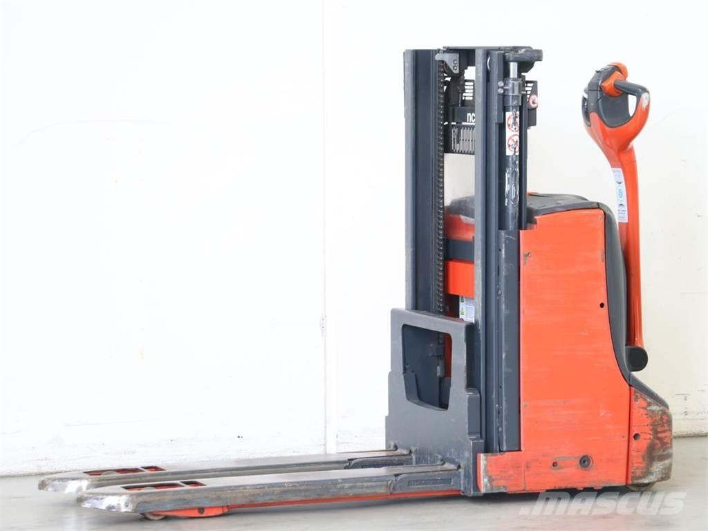 Linde D08/1160-00 Käyden ajettavat pinoamistrukit