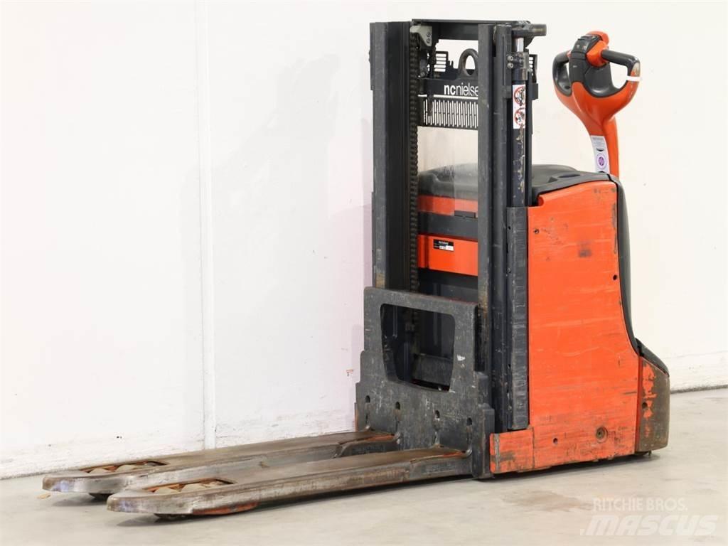 Linde D08/1160-00 Käyden ajettavat pinoamistrukit