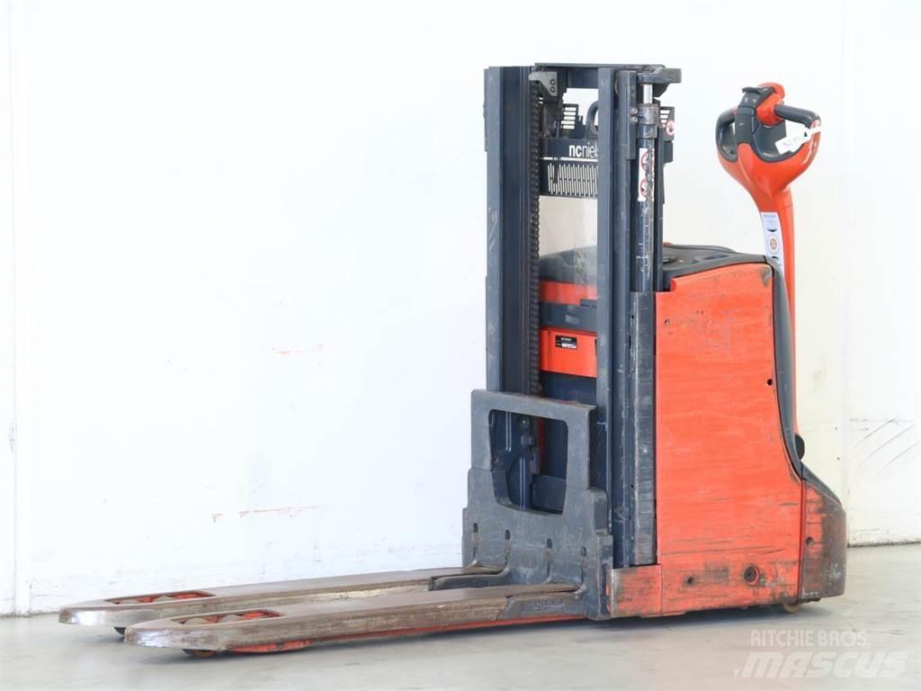 Linde D08/1160-00 Käyden ajettavat pinoamistrukit