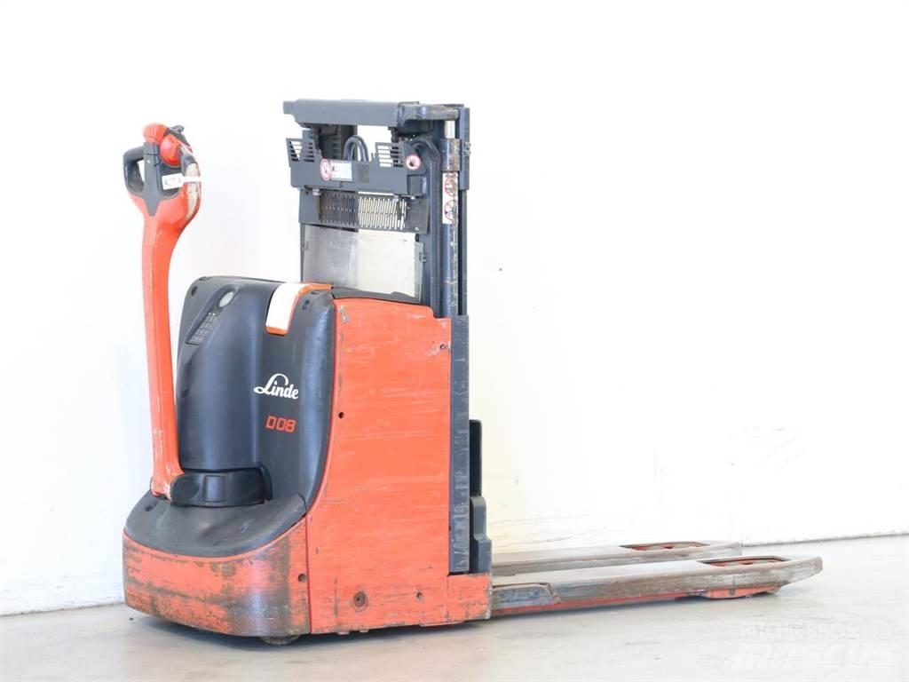 Linde D08/1160-00 Käyden ajettavat pinoamistrukit