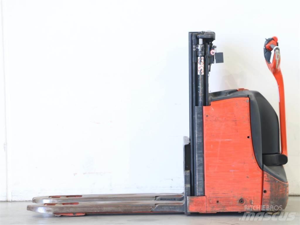 Linde D08/1160-00 Käyden ajettavat pinoamistrukit