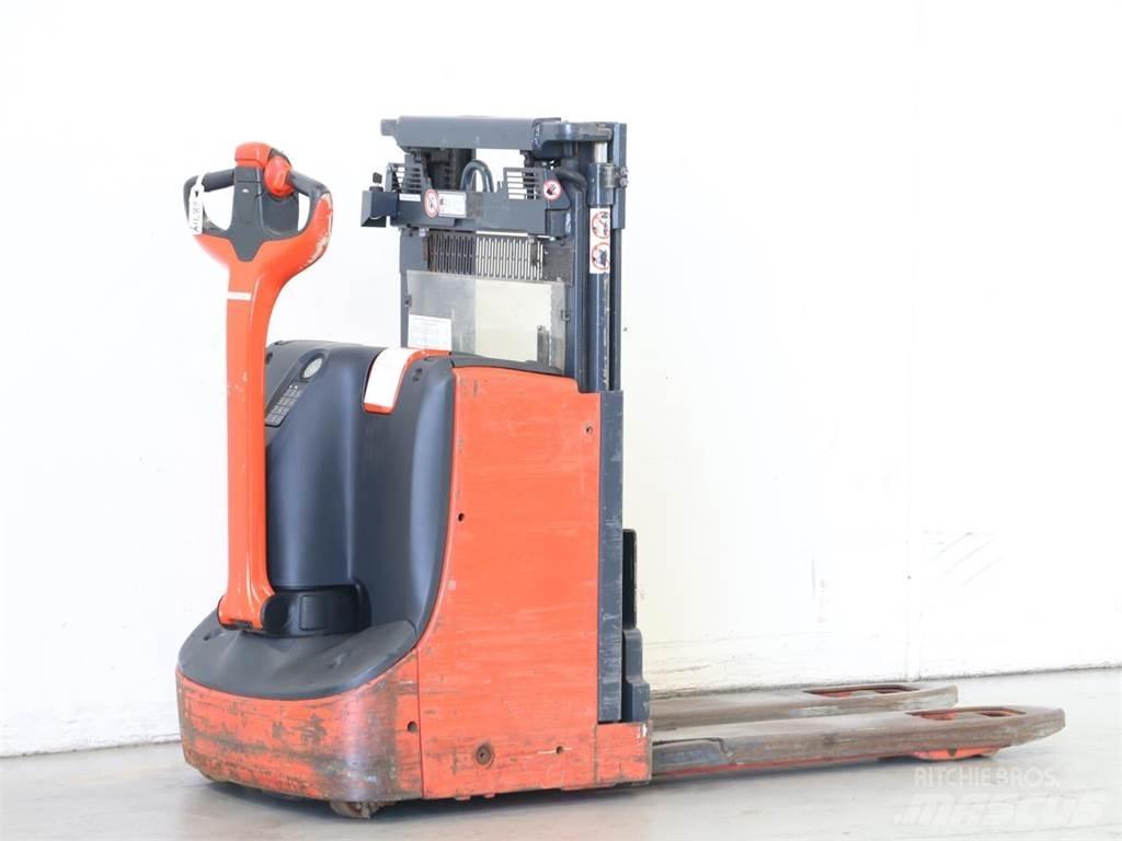 Linde D08/1160-00 Käyden ajettavat pinoamistrukit