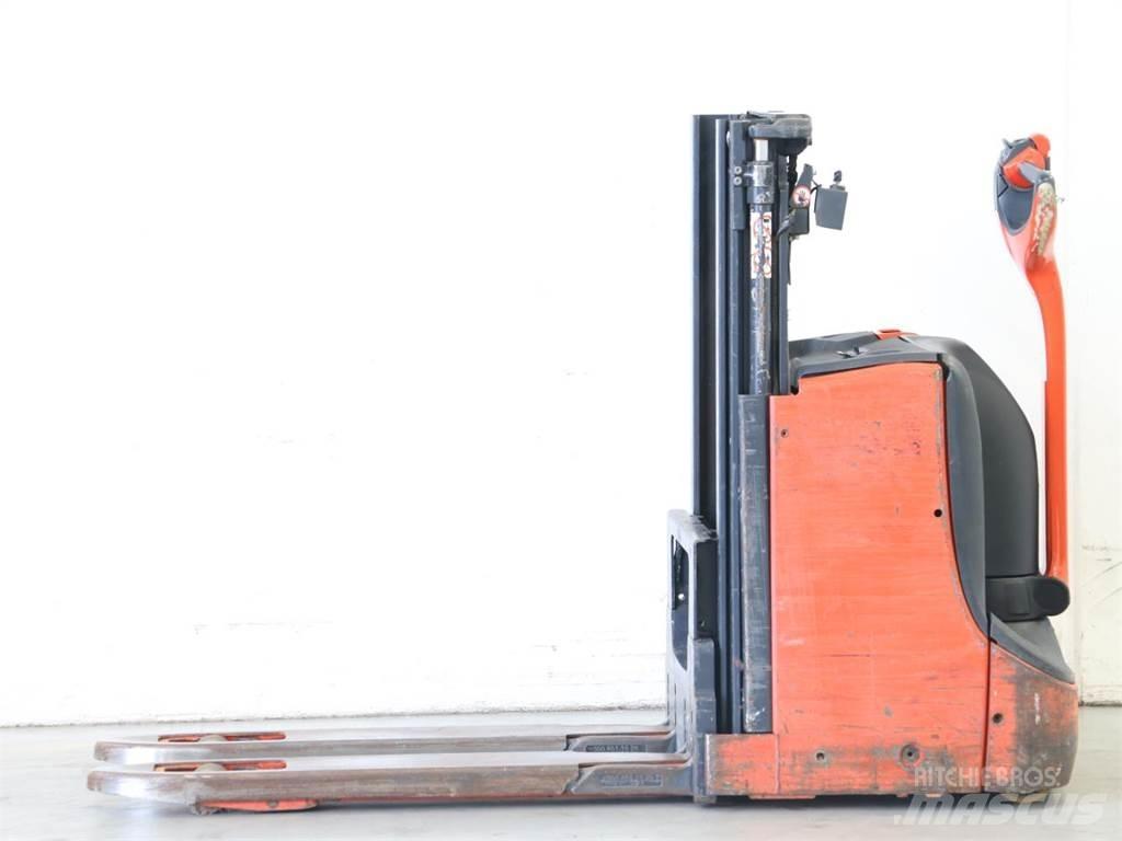 Linde D08/1160-00 Käyden ajettavat pinoamistrukit