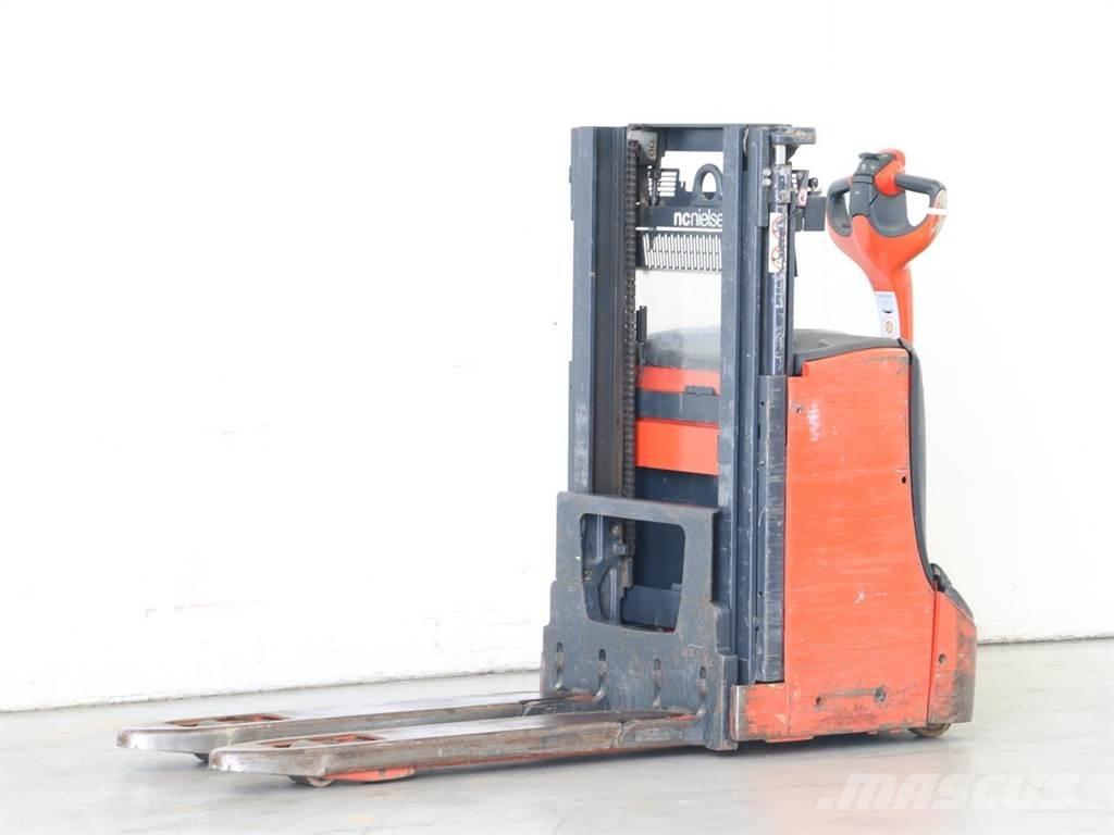 Linde D08/1160-00 Käyden ajettavat pinoamistrukit
