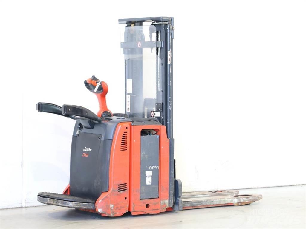 Linde D12AP/133 Käyden ajettavat pinoamistrukit
