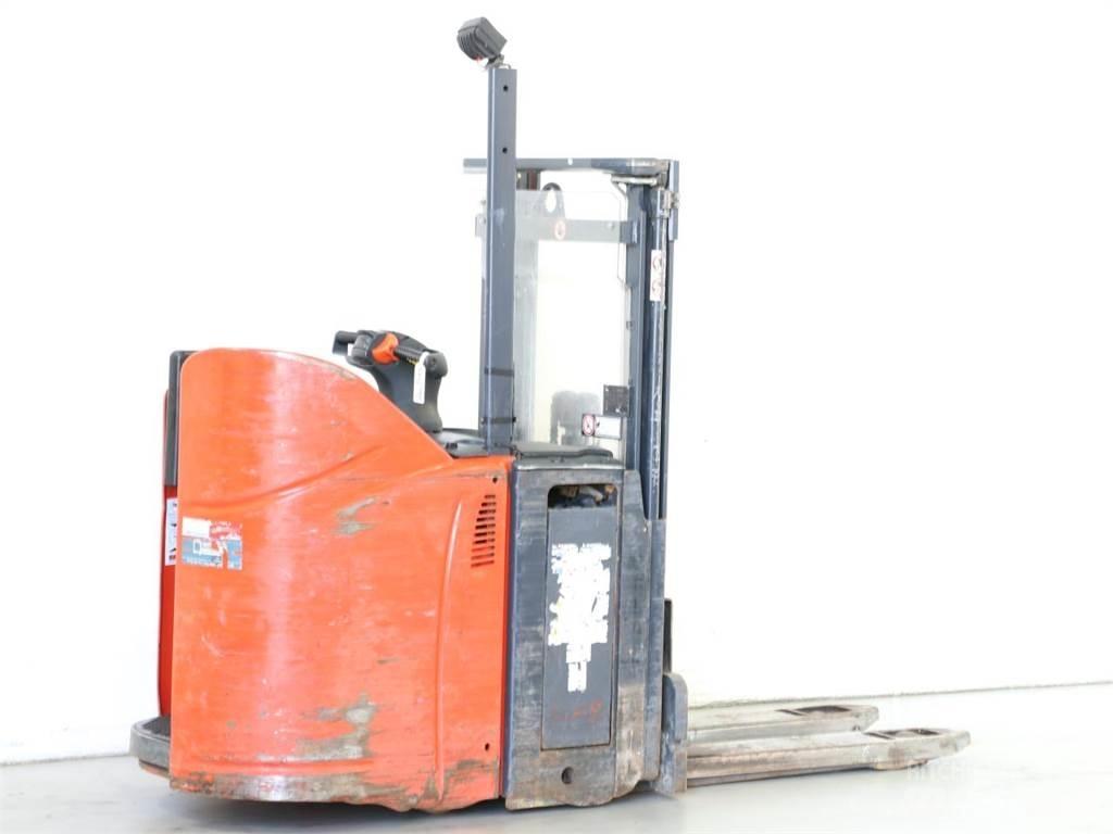 Linde D12SP/133 Käyden ajettavat pinoamistrukit