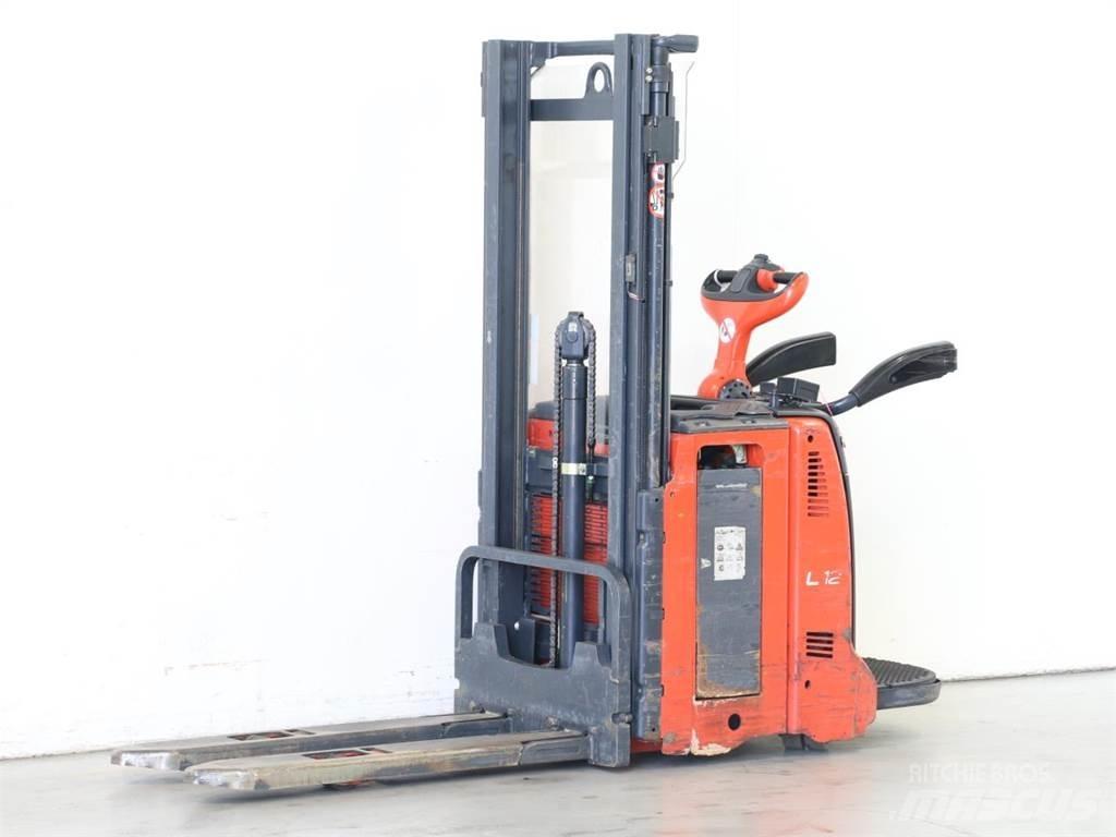 Linde L12AP/133 Käyden ajettavat pinoamistrukit