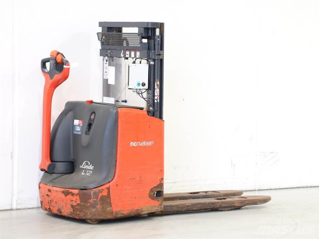 Linde L12I/1172 Käyden ajettavat pinoamistrukit