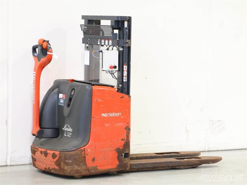 Linde L12I/1172 Käyden ajettavat pinoamistrukit
