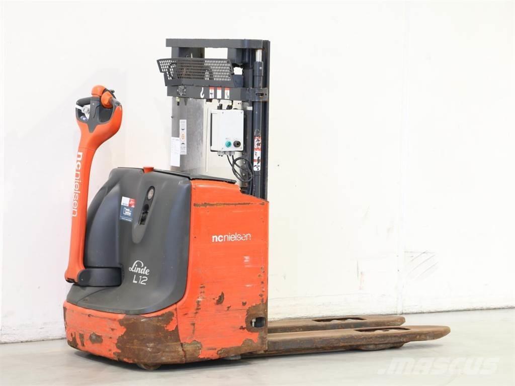 Linde L12I/1172 Käyden ajettavat pinoamistrukit