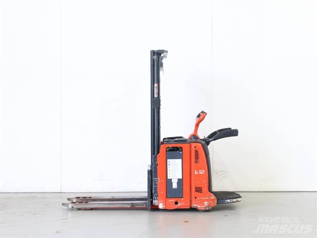 Linde L12LAP/133 Käyden ajettavat pinoamistrukit