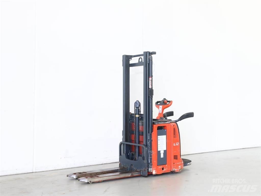 Linde L12LAP/133 Käyden ajettavat pinoamistrukit