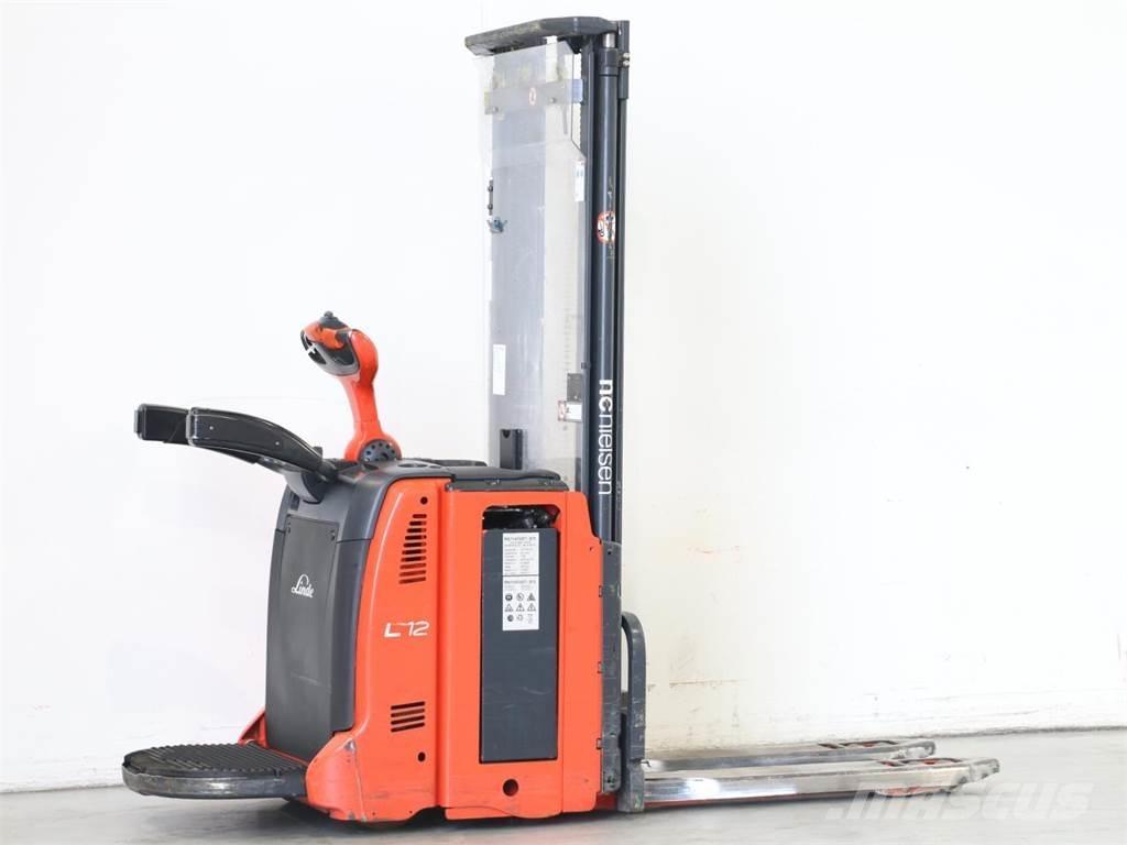 Linde L12LAP/133 Käyden ajettavat pinoamistrukit