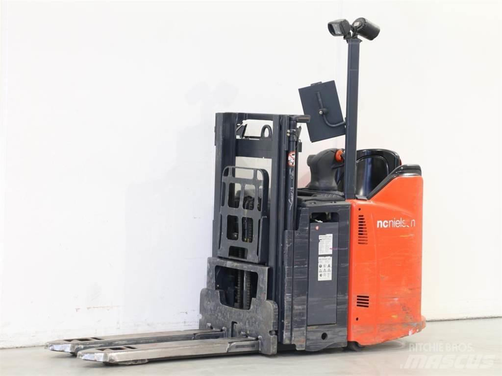 Linde L12LSP/133 Käyden ajettavat pinoamistrukit