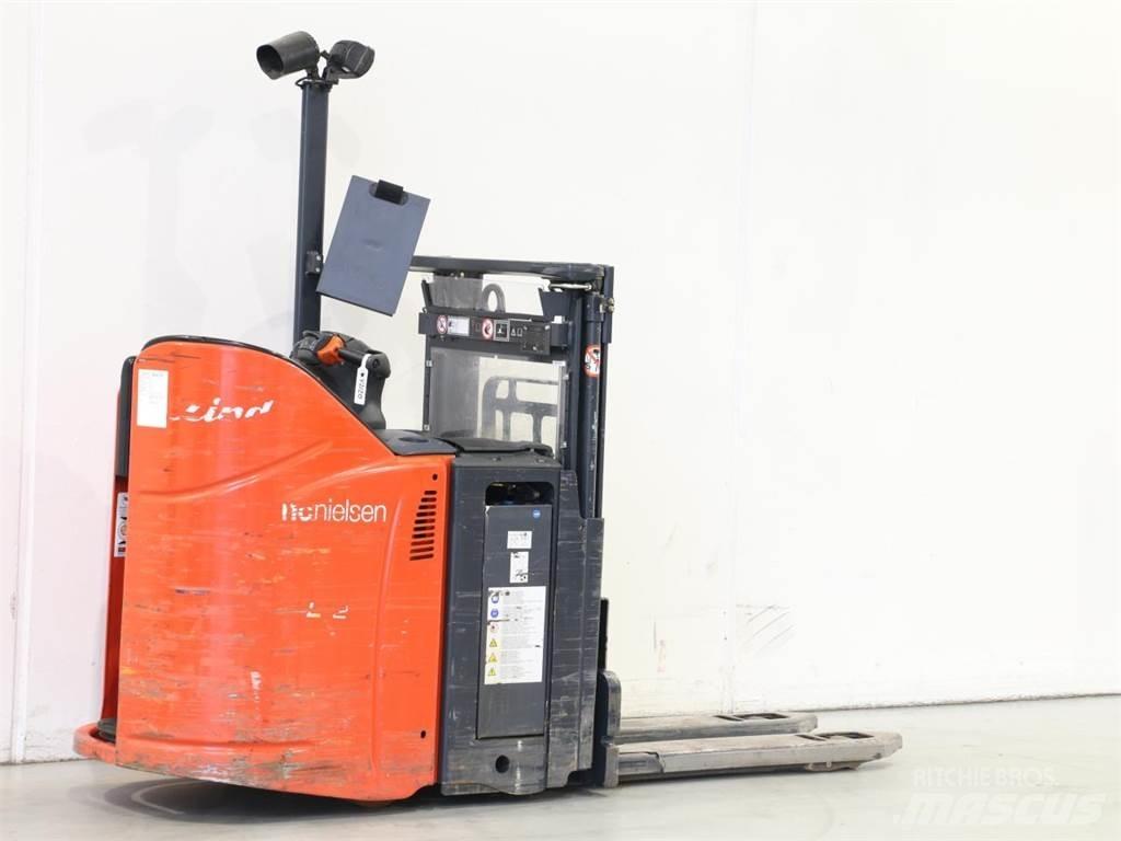 Linde L12LSP/133 Käyden ajettavat pinoamistrukit
