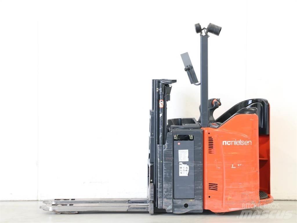 Linde L12LSP/133 Käyden ajettavat pinoamistrukit