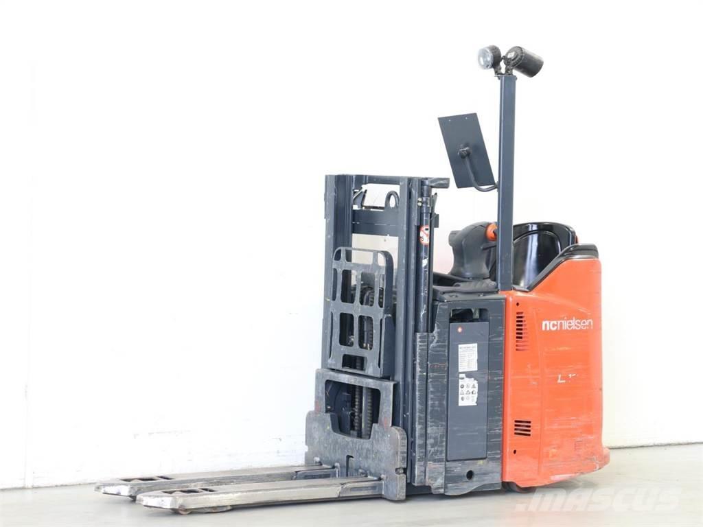Linde L12LSP/133 Käyden ajettavat pinoamistrukit