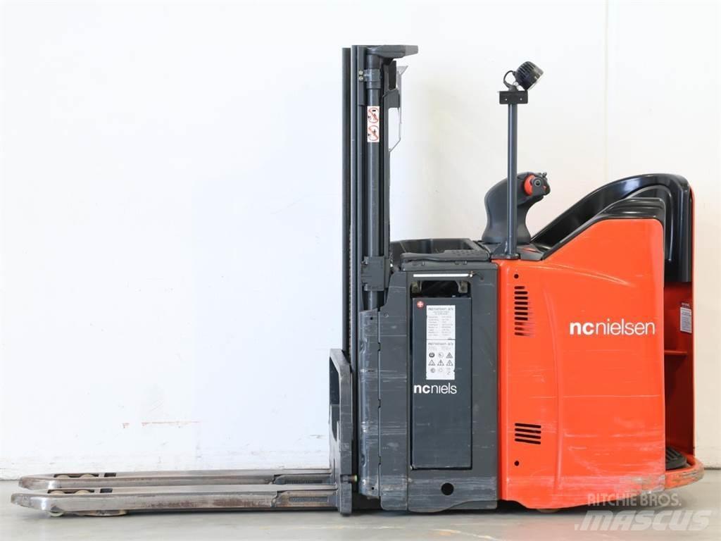 Linde L12LSP/133 Käyden ajettavat pinoamistrukit