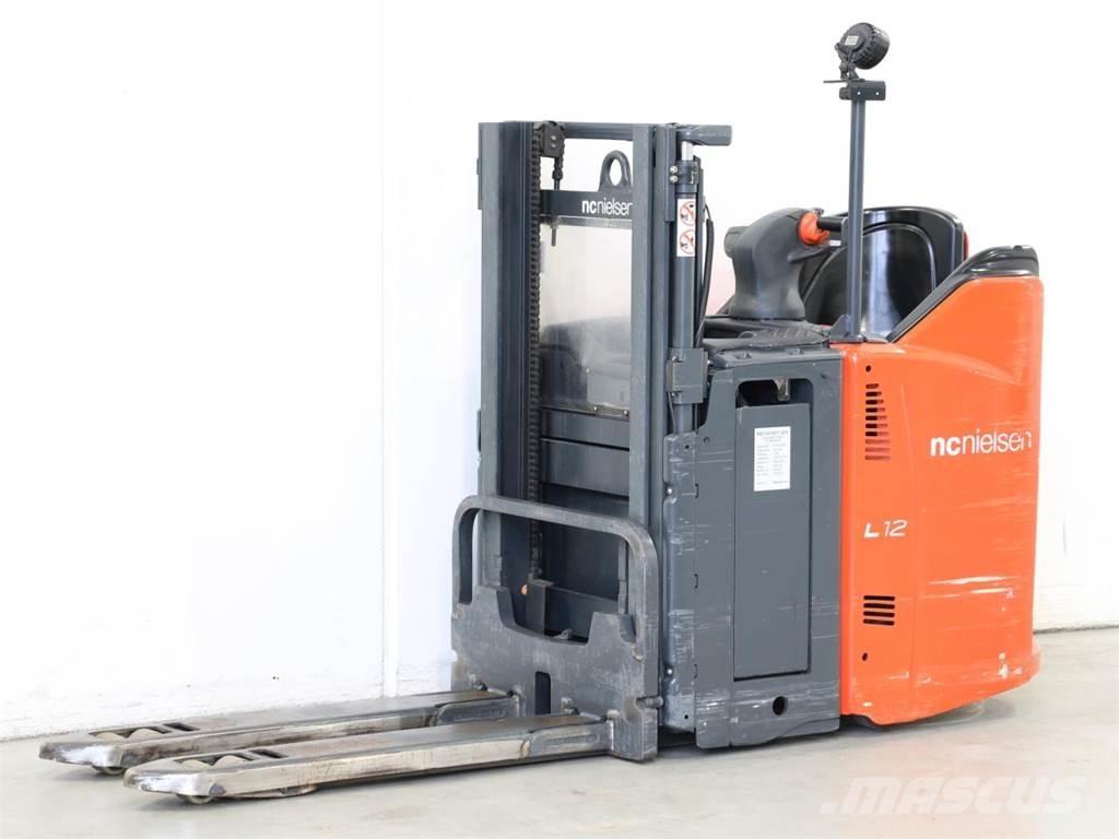 Linde L12LSP/133 Käyden ajettavat pinoamistrukit