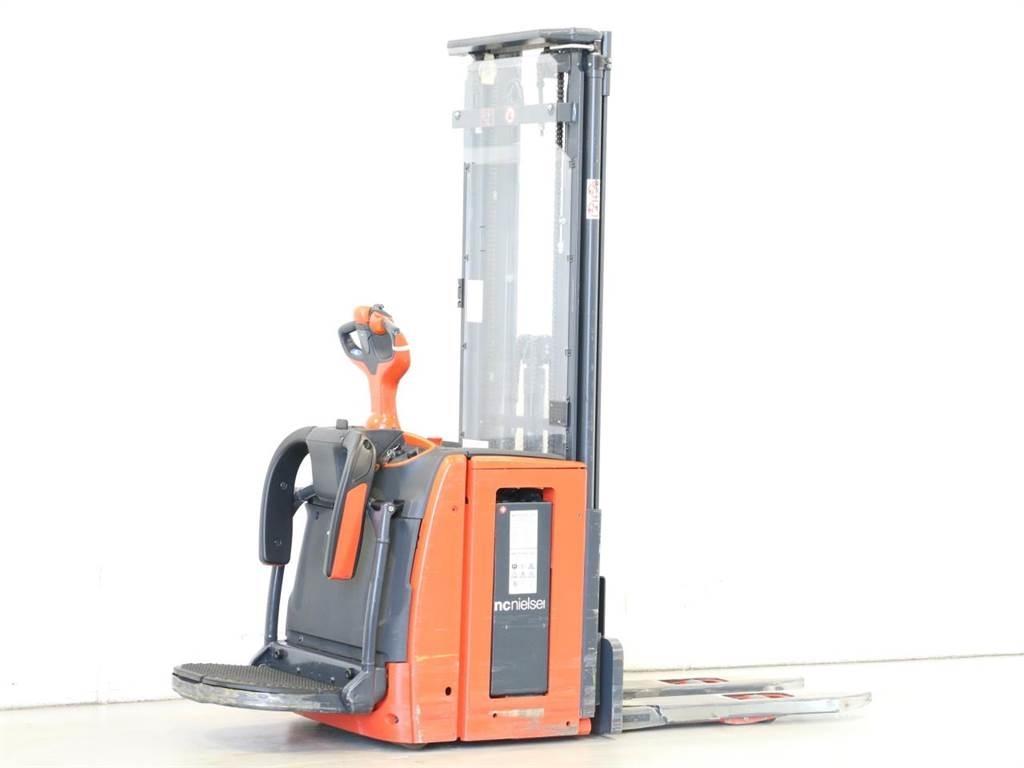 Linde L14AP/1173 Käyden ajettavat pinoamistrukit