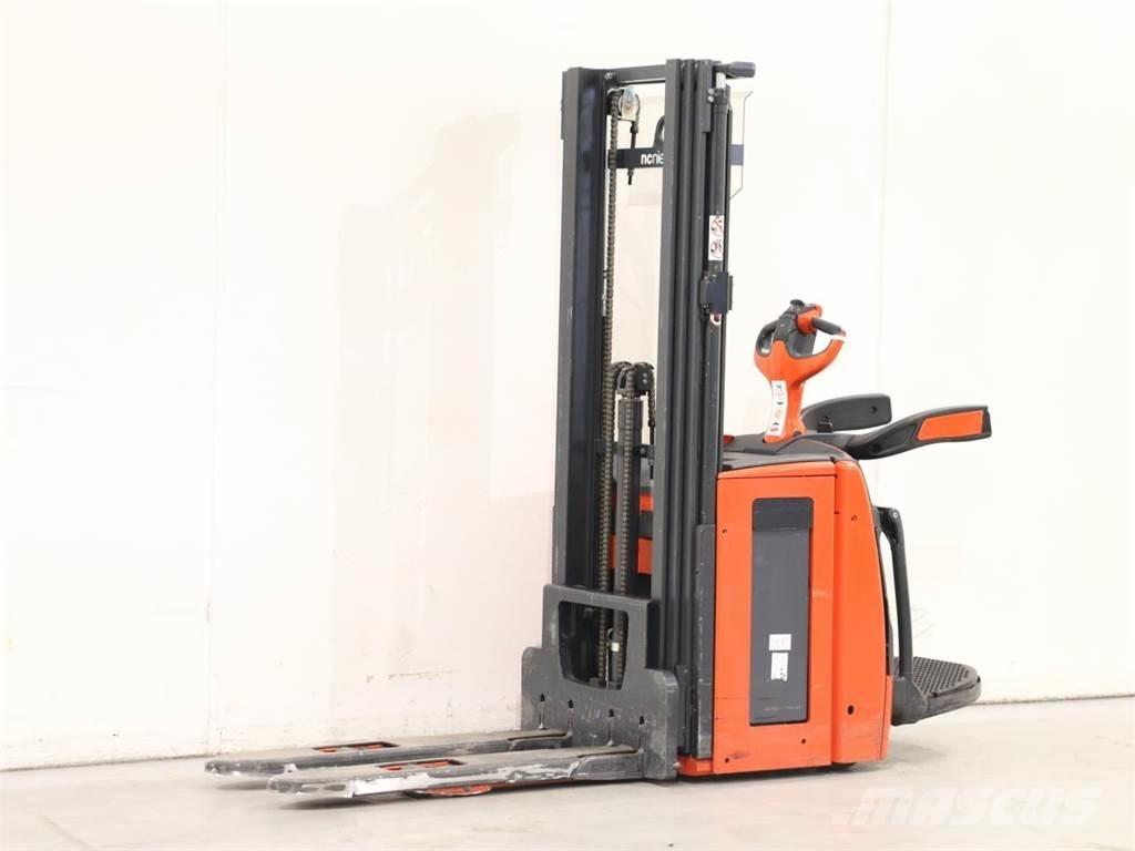 Linde L14AP/1173 Käyden ajettavat pinoamistrukit