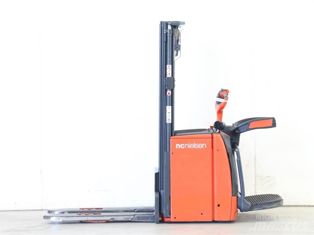 Linde L14AP/1173 Käyden ajettavat pinoamistrukit