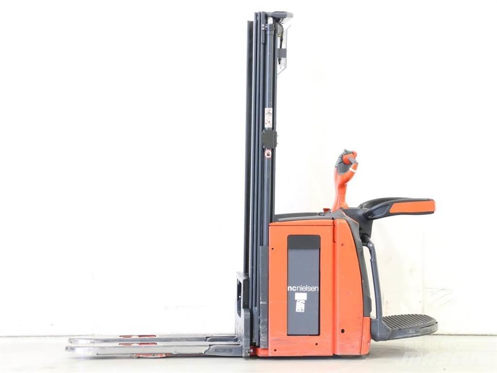Linde L14AP/1173 Käyden ajettavat pinoamistrukit