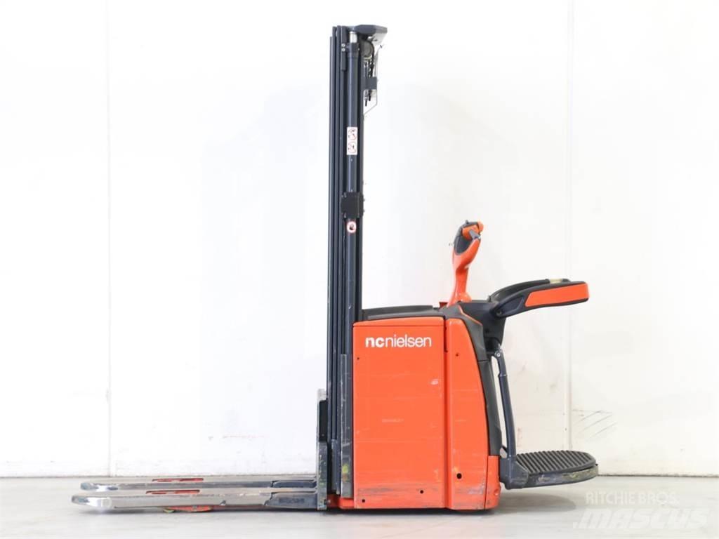 Linde L14AP/1173-00 Käyden ajettavat pinoamistrukit