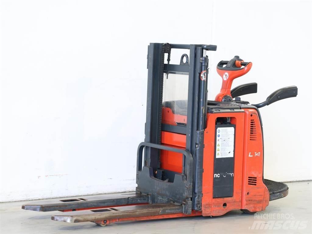 Linde L14AP/133 Käyden ajettavat pinoamistrukit