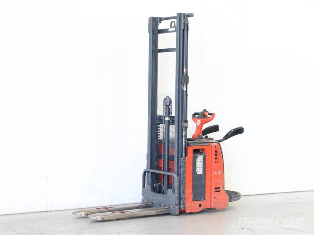 Linde L14AP/133 Käyden ajettavat pinoamistrukit