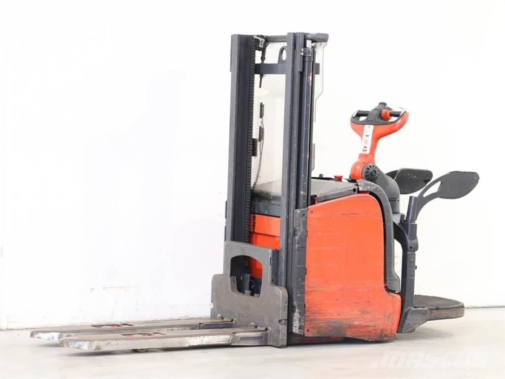 Linde L14AP/372 Käyden ajettavat pinoamistrukit