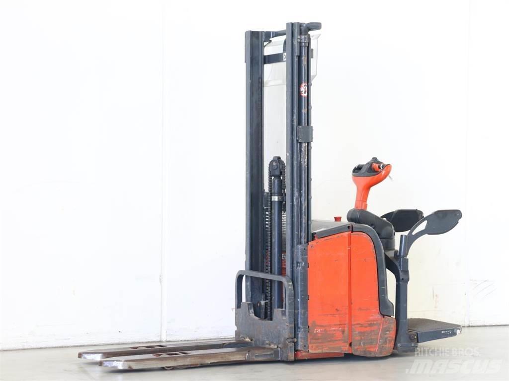 Linde L14API/372 Käyden ajettavat pinoamistrukit
