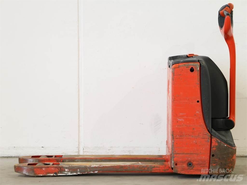 Linde T16/1152 Käyden ajettavat pinoamistrukit
