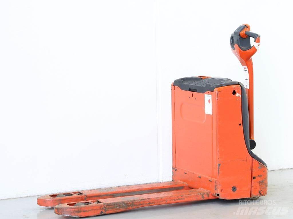 Linde T16/1152 Käyden ajettavat pinoamistrukit