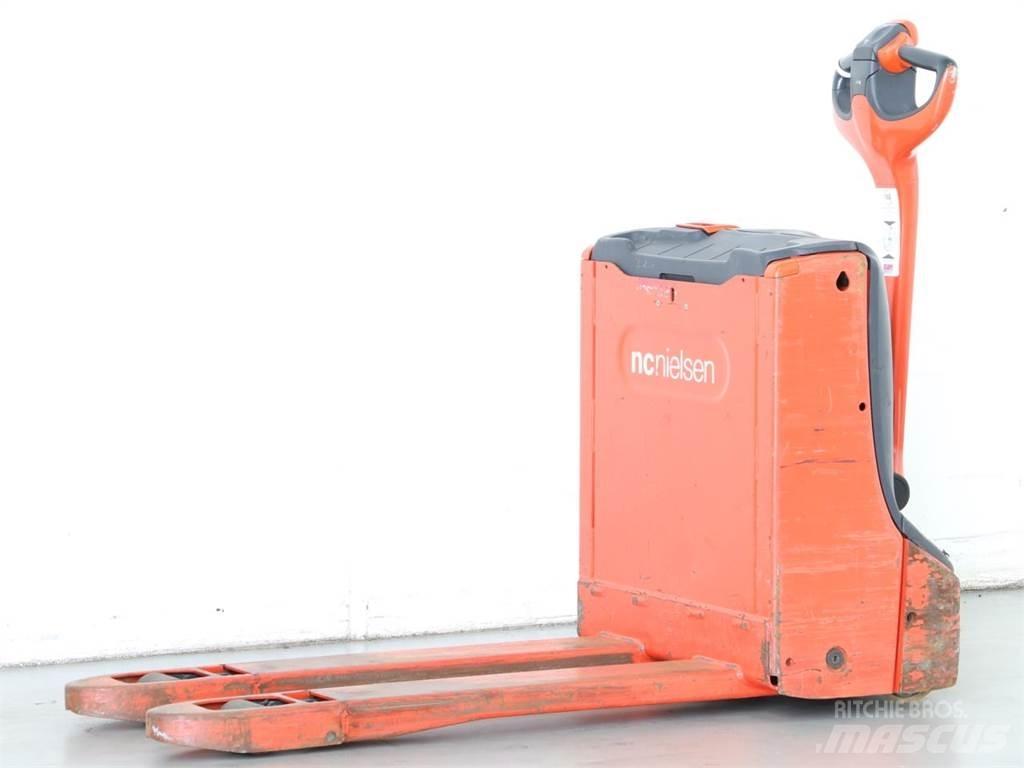 Linde T16/1152 Käyden ajettavat pinoamistrukit
