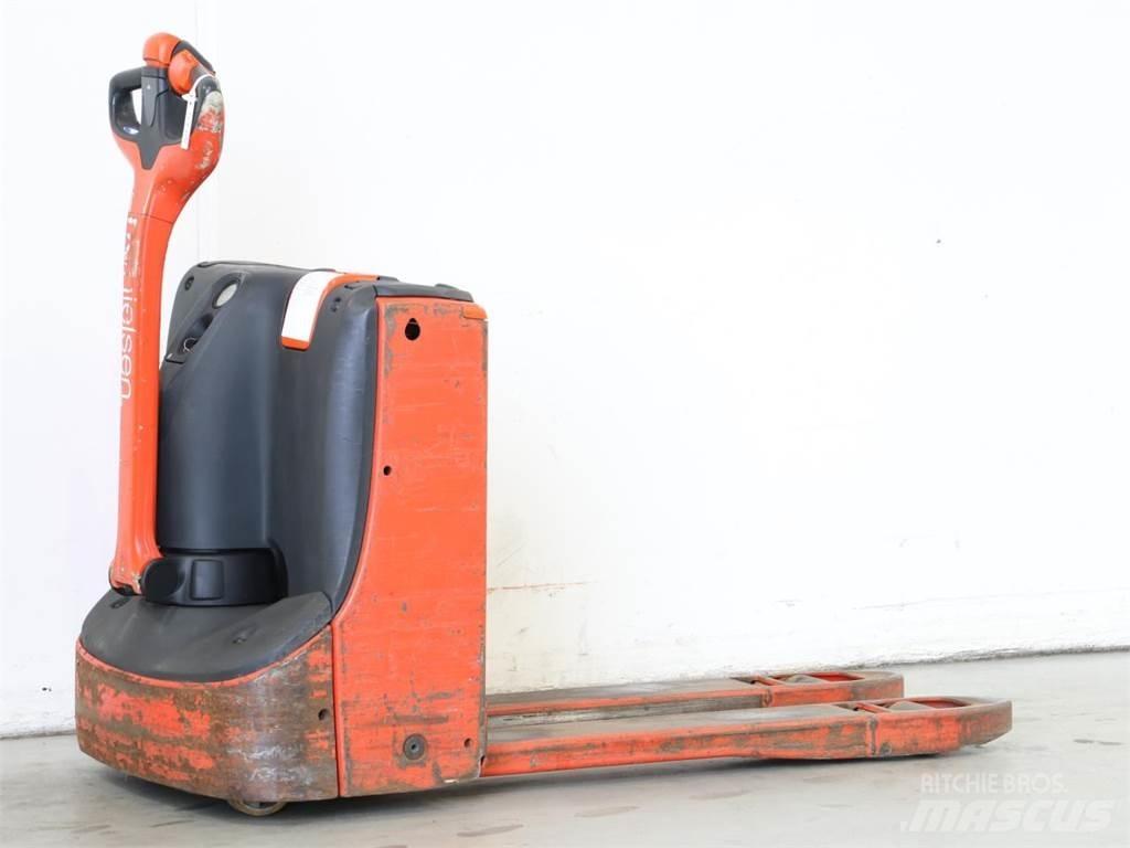 Linde T16/1152 Käyden ajettavat pinoamistrukit