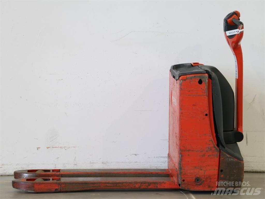 Linde T16/1152 Käyden ajettavat pinoamistrukit