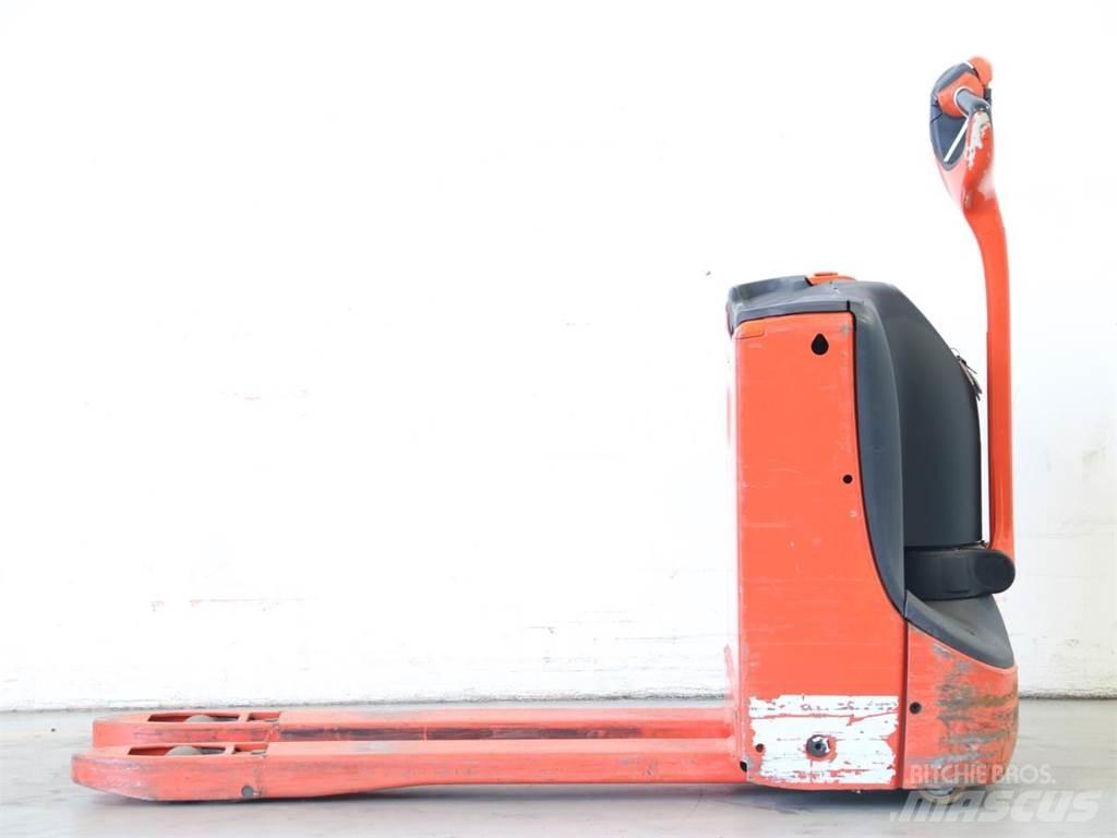 Linde T16/1152 Käyden ajettavat pinoamistrukit