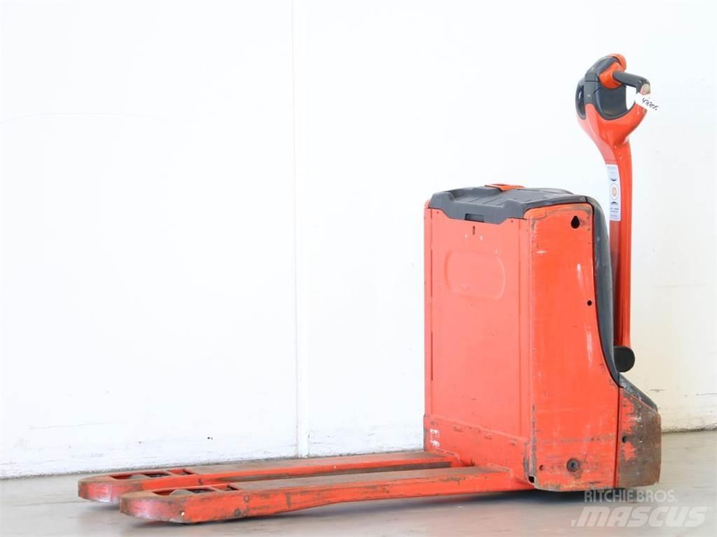 Linde T16/1152 Käyden ajettavat pinoamistrukit