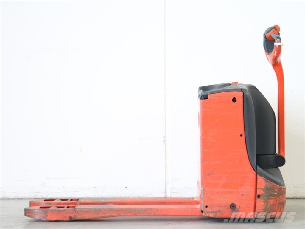 Linde T16/1152 Käyden ajettavat pinoamistrukit