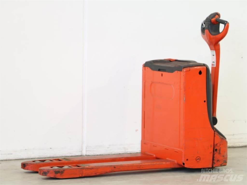 Linde T16/1152 Käyden ajettavat pinoamistrukit